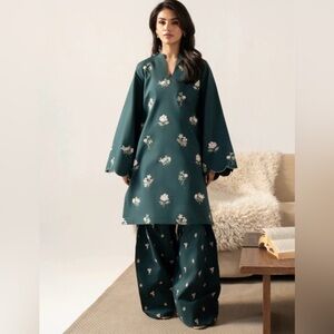 Floral Embroidered Green Kurta Set Indian Pakistani Farshi set